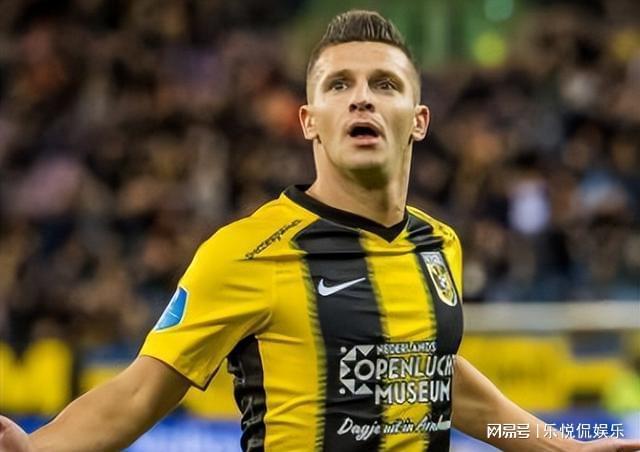 等强队面前 等强队面前