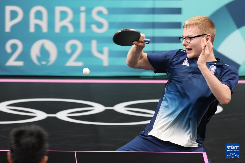 的对抗中 的对抗中